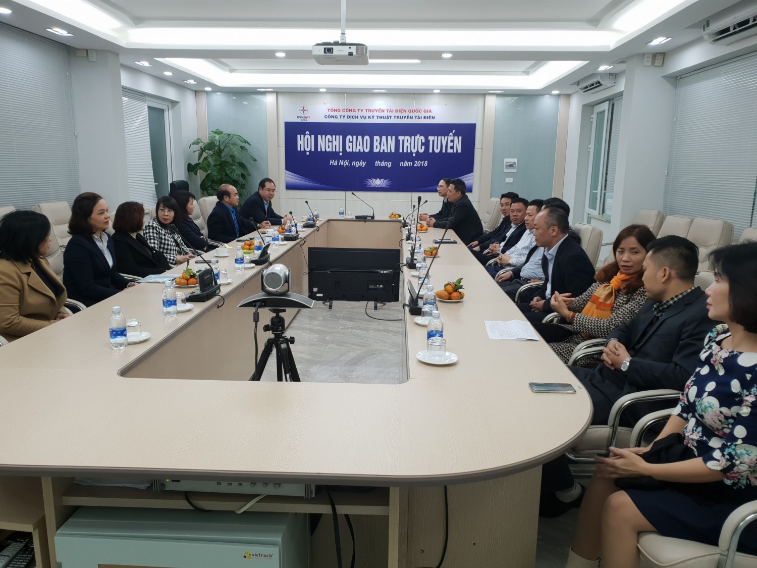 Công đoàn Điện lực Việt Nam thăm và chúc Tết người lao động tại Công ty Dịch vụ kỹ thuật truyền tải điện nhân dịp Tết Kỷ Hợi năm 2019